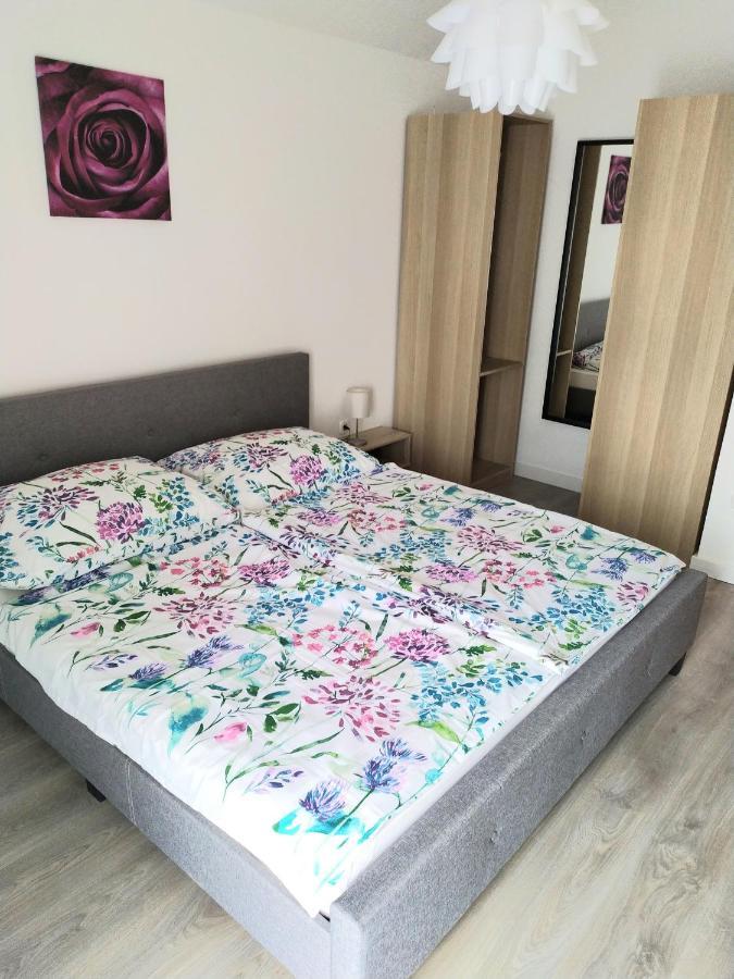 Arnyas Apartmanhaz Balatonlelle Exterior photo